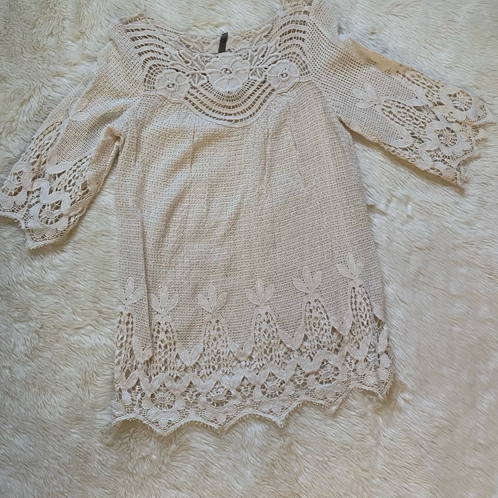 XCVI Boho Chic Ivory/Nude Crochet Tunic, Size M